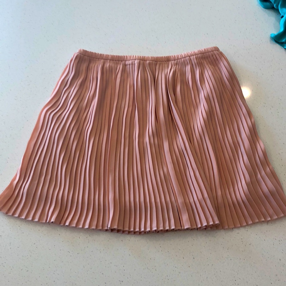 Pleated mini skirt